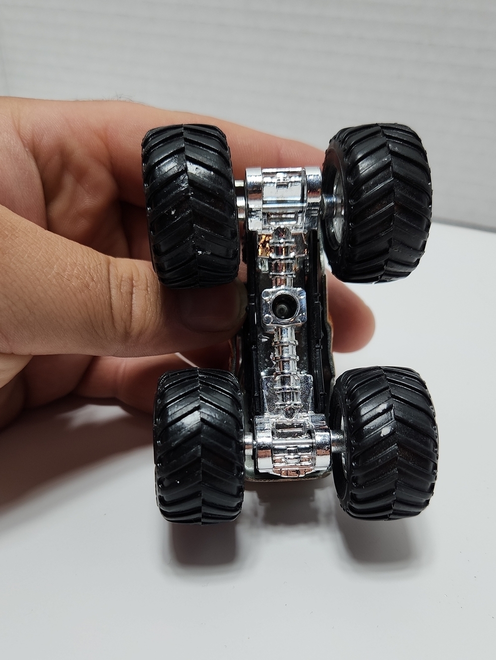 Hot Wheels, Silver El Toro Loco Truck - Picture 6 of 6